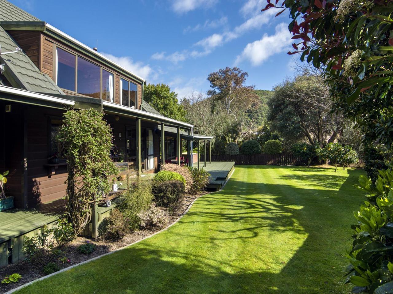 Mulberry House Bed & Breakfast Picton Exterior photo